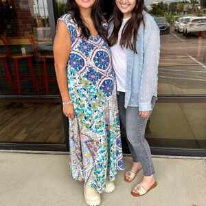 GiGio USA size large multi pattern dress size Large with pockets